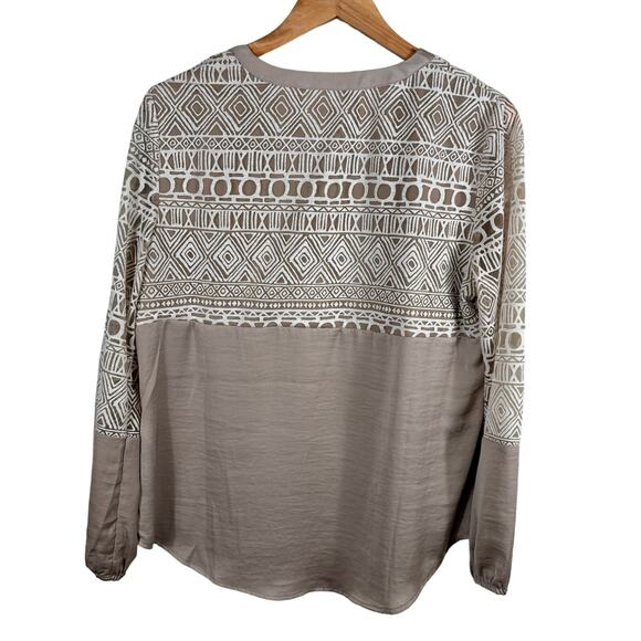 Chico's Women's Medium Tunic Textured Boho Heirloom Trim Casual Lightweight Top - Picture 2 of 10